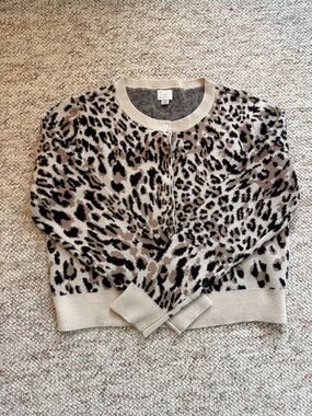 Cropped Leopard Print Crewneck Cardigan